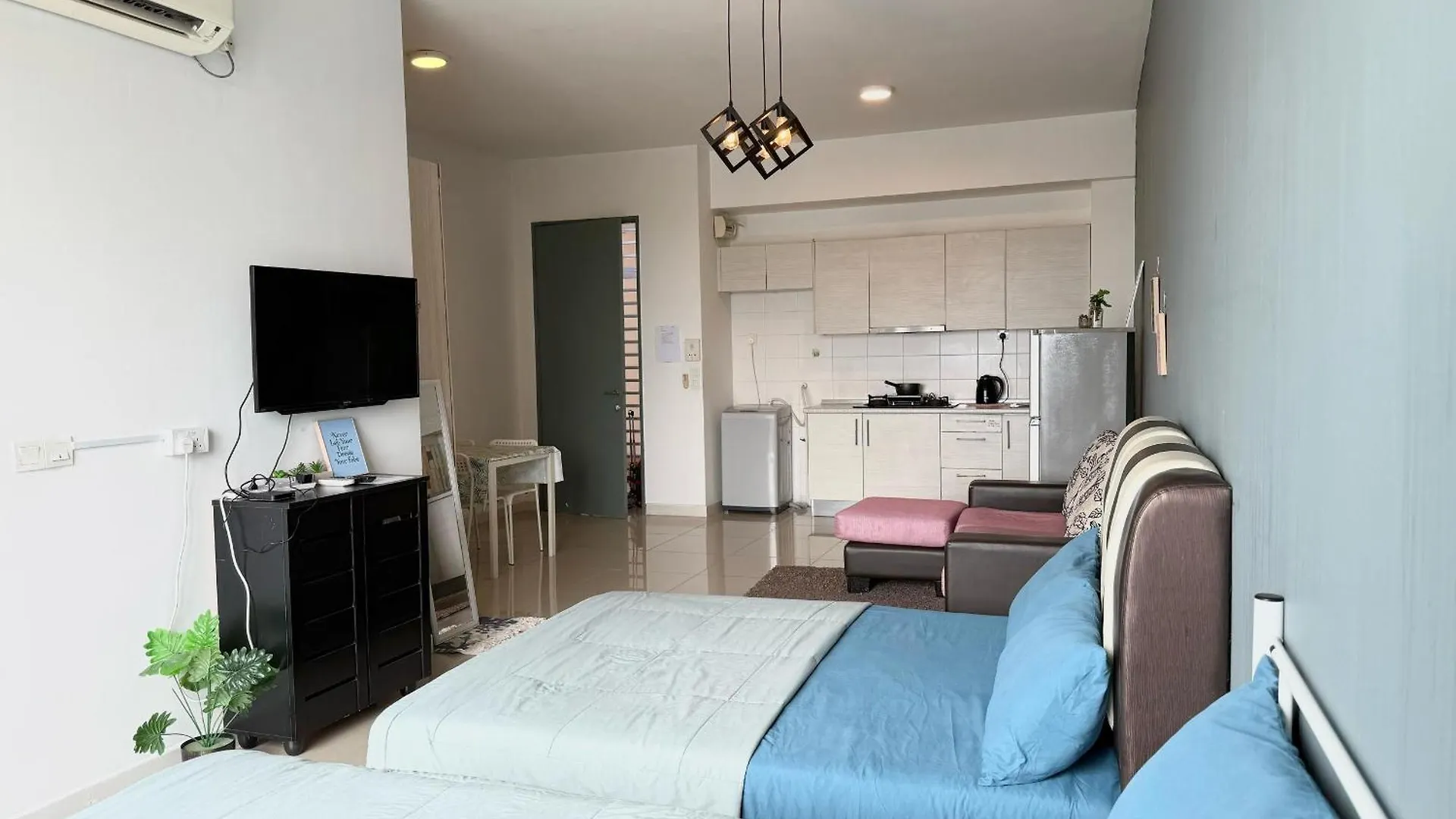 Rainforest City House Paradigm Skudai Utm Tvbox Johor Bahru 0*,